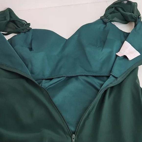 Birdy Grey Devin Chiffon Bridesmaid Gown Floor Length In Emerald NWT XS - Picture 8 of 12